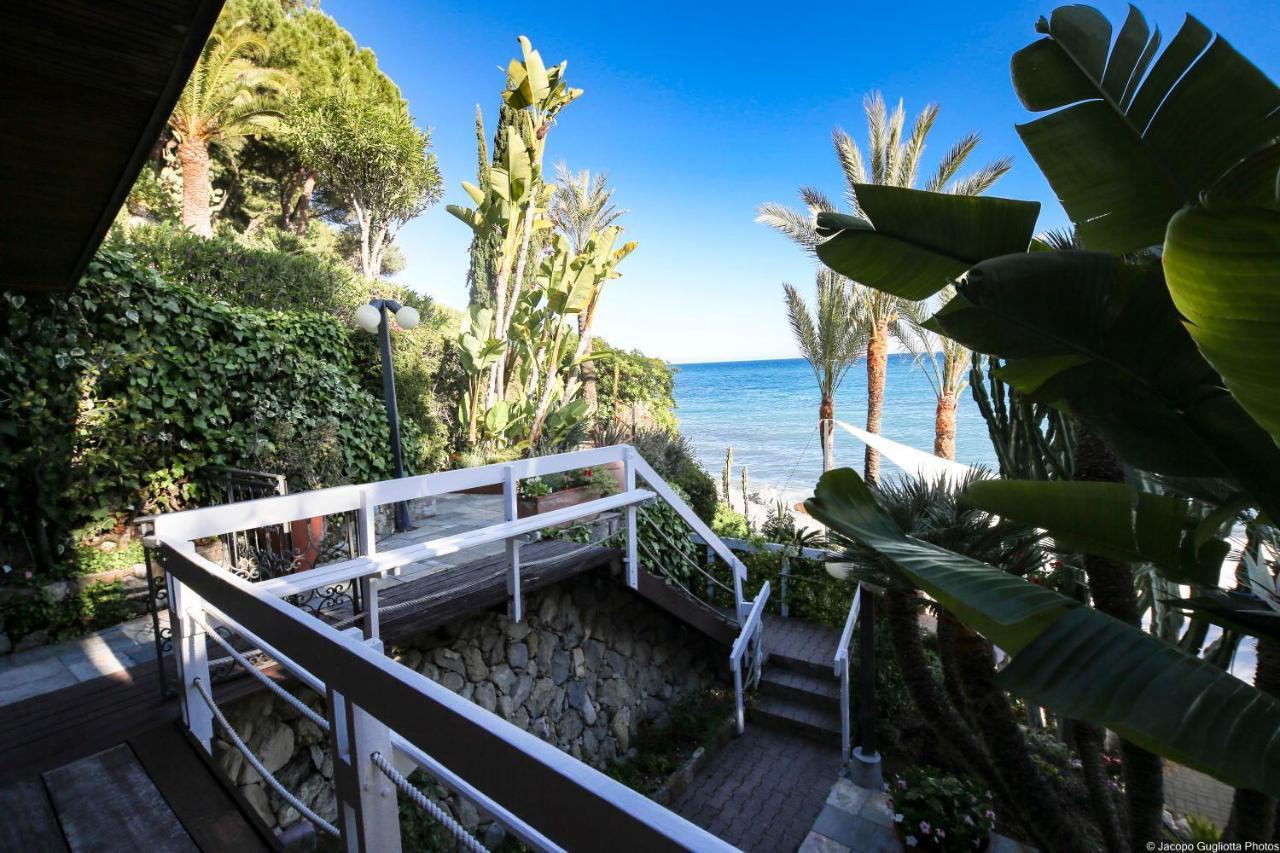 Locanda Baia Beniamin Grimaldi  Exteriör bild