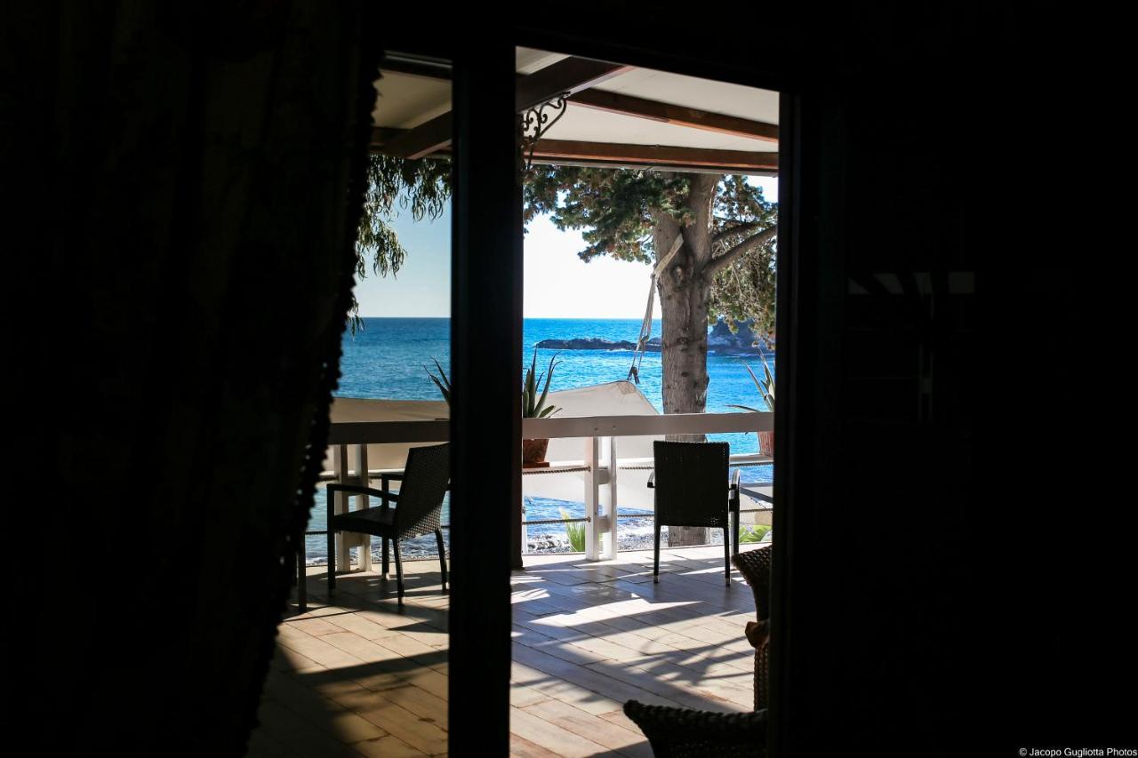 Locanda Baia Beniamin Grimaldi  Exteriör bild