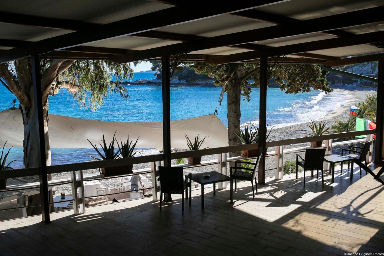 Locanda Baia Beniamin Grimaldi  Exteriör bild