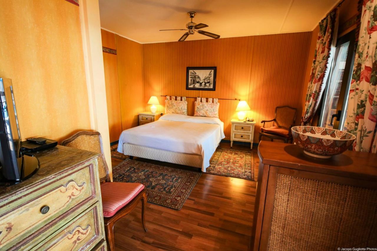 Locanda Baia Beniamin Grimaldi  Exteriör bild